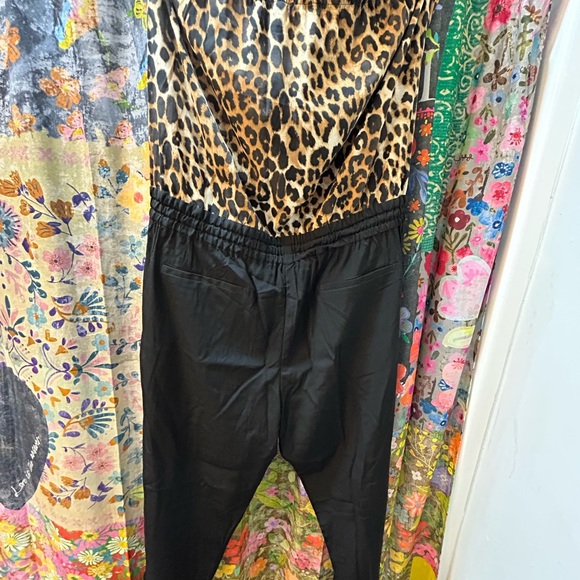 Express Animal Print Jumpsuit - Picture 2 of 4